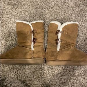 Girls boots